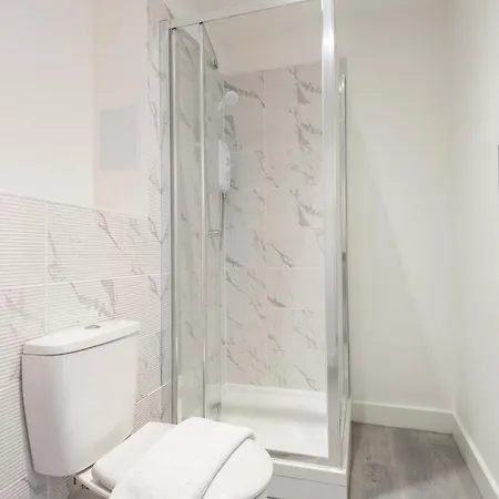 Smart 1 Bedroom In With Parking Apartman *